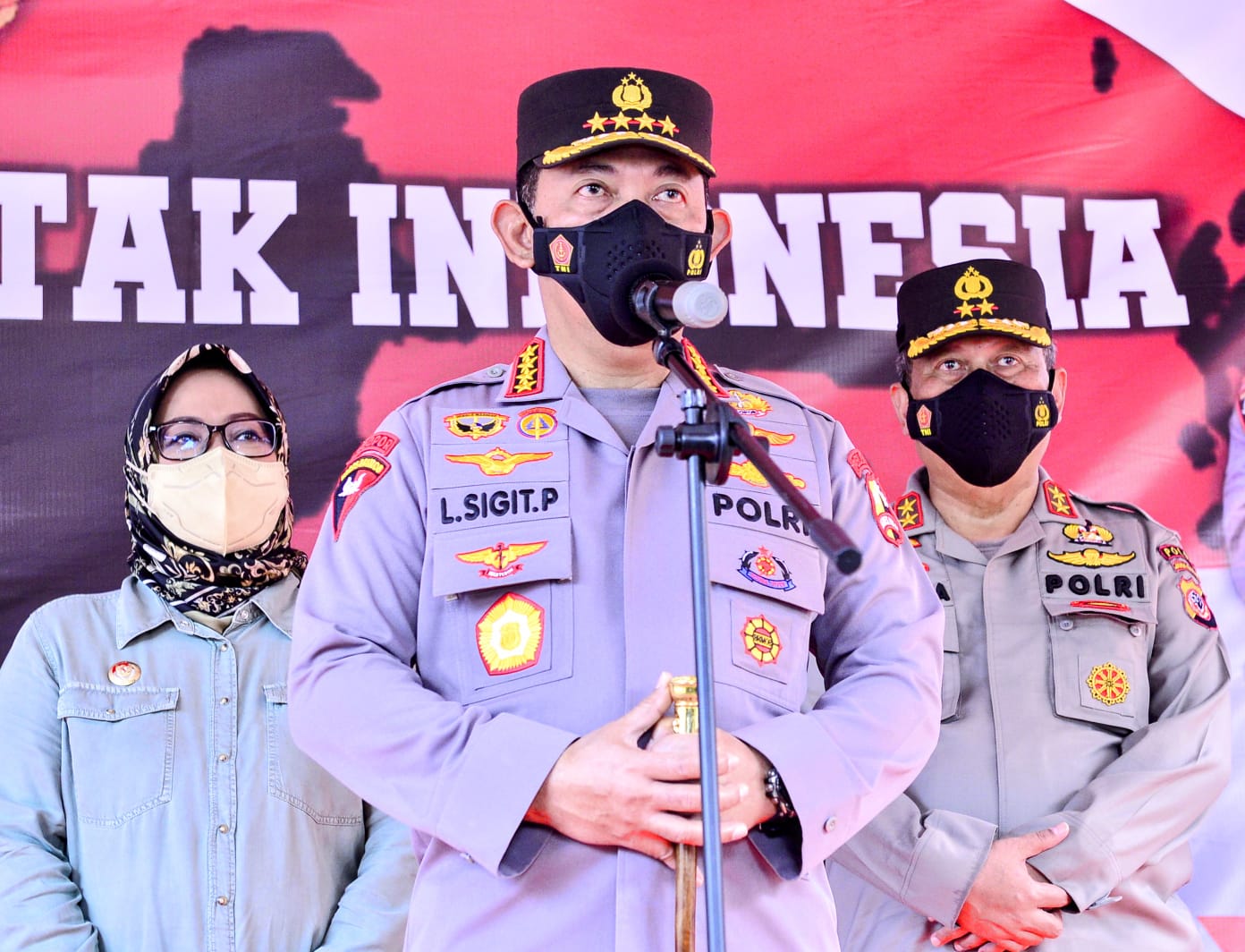 Kapolda Jabar Dampingi Kapolri Dalam Rangka Vaksinasi Serentak Indonesia