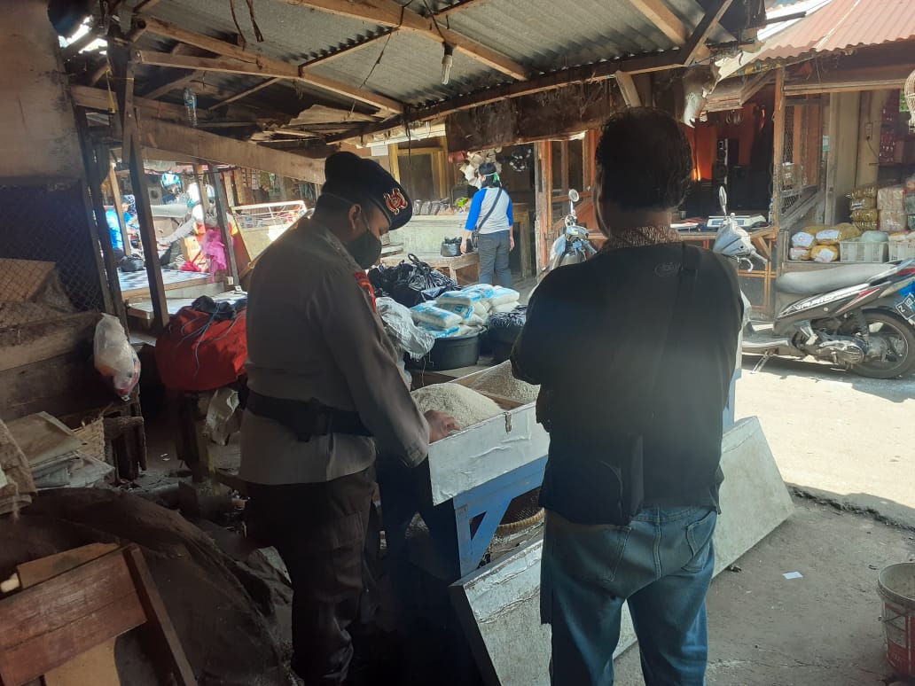 Brimob Jabar Lakukan Patroli Panic Buying, Ingatkan Pengusaha Beras