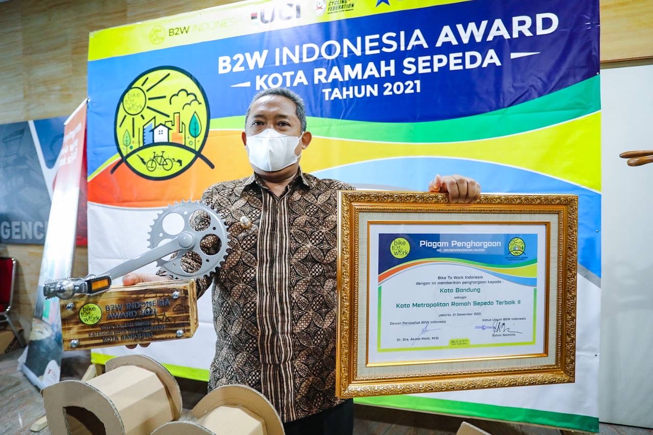 Dari Fasilitas hingga Infrastuktur bagi Pesepeda, Kota Bandung Dapat Penghargaan Kota Metropolitan Terbaik dari Komunitas Sepeda B2W