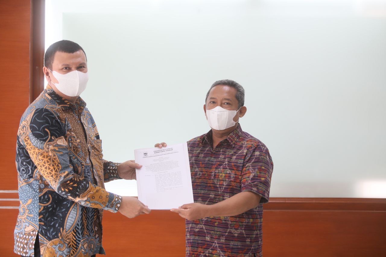 Yana Mulyana Mengangkat Dewan Pengawas Perumda BPR Periode 2020-2024: Jangan Menghianati Amanah