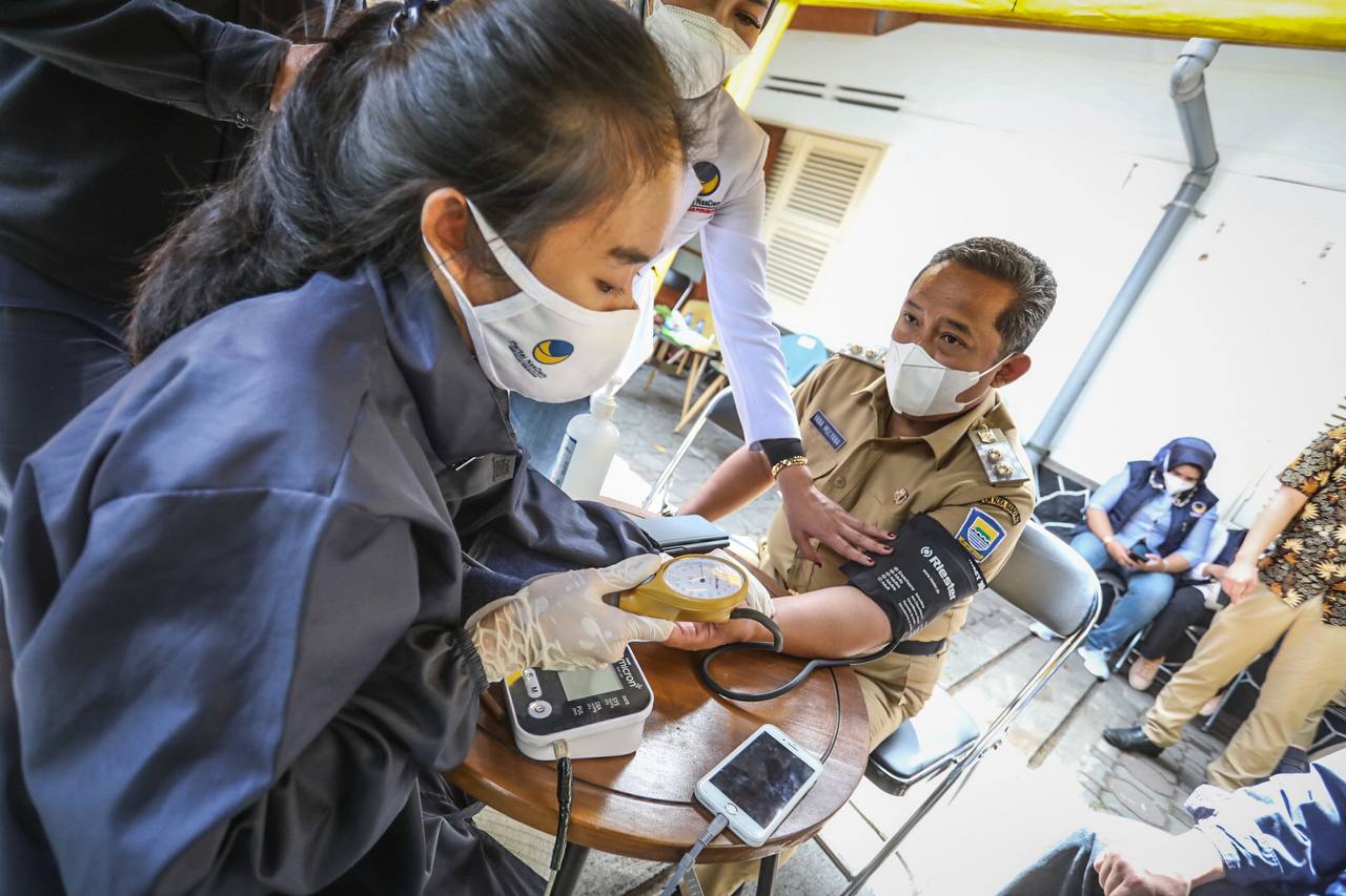 NasDem Adakan Centra Vaksinasi Gratis di Kota Bandung