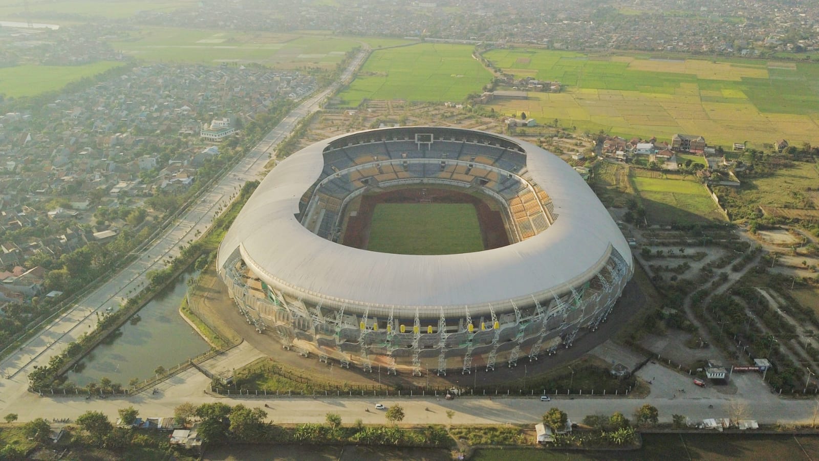 Proses Administratif Pengelolaan Stadion GBLA Terus Bergerak Maju