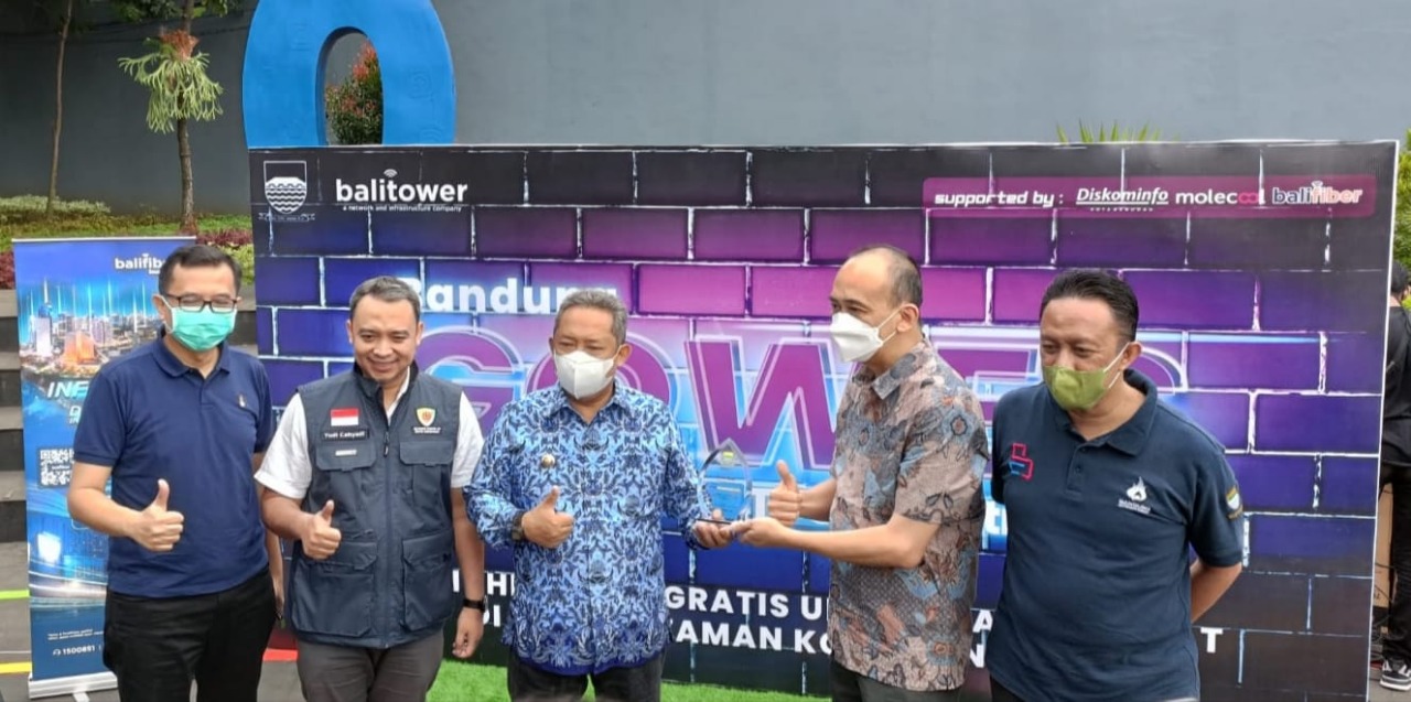 Bali Tower Turut Mendukung Bandung Smart City dengan Memberikan Free Wifi di 40 Taman Kota Bandung