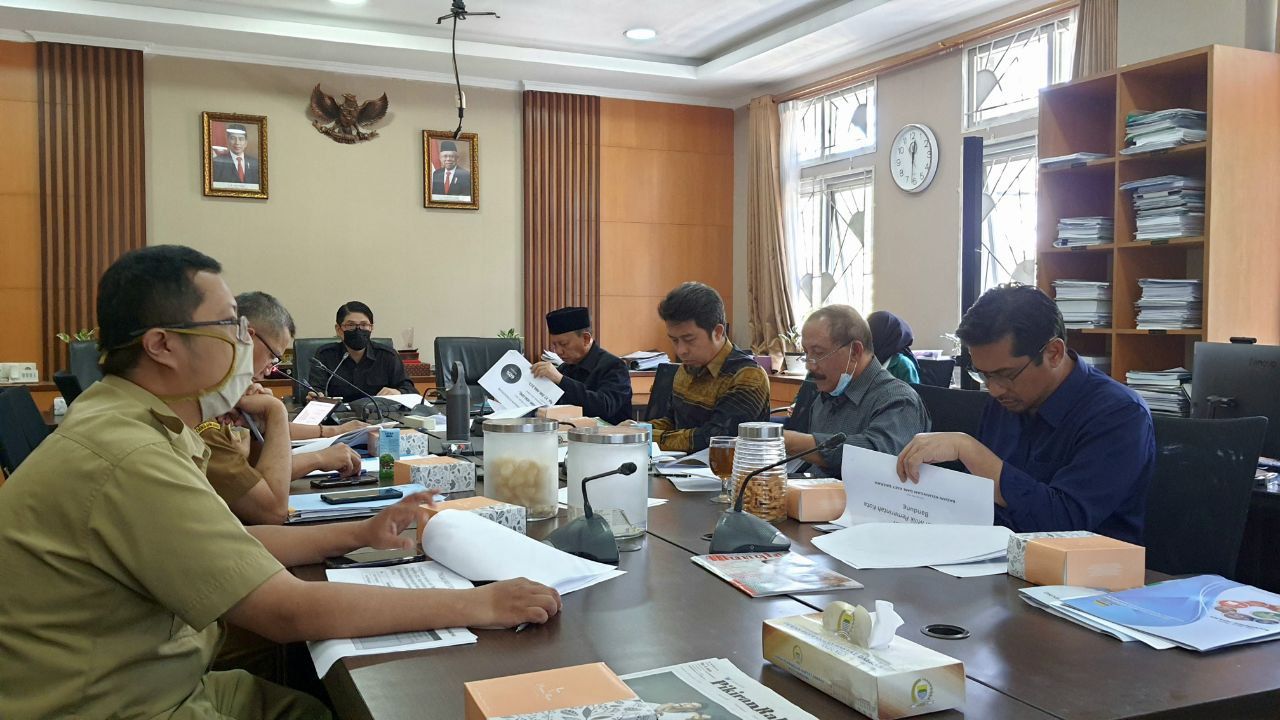 Komisi A Rapat Kerja Bersama BKAD