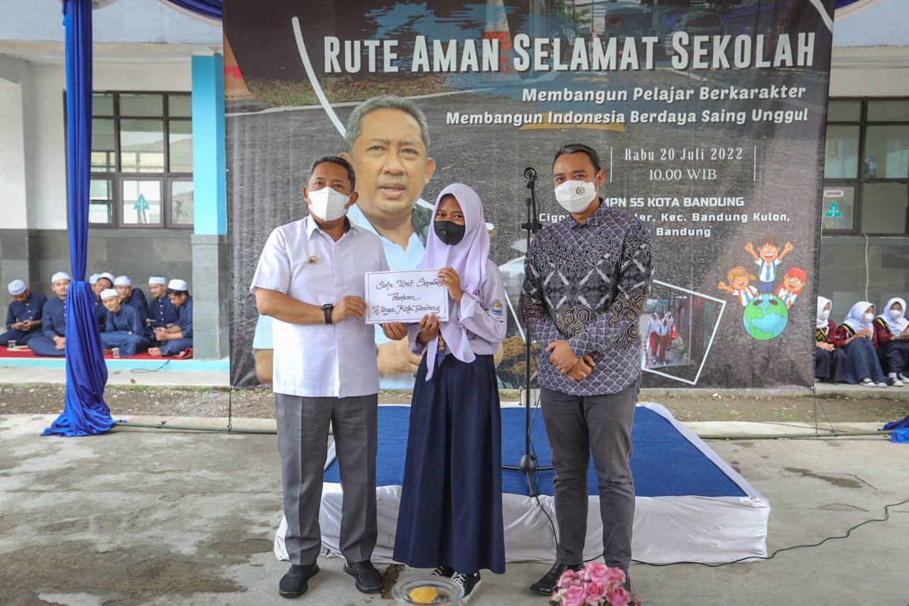 RASS, Instalasi Keamanan dan Pembentukan Karakter Siswa dengan Berjalan Kaki