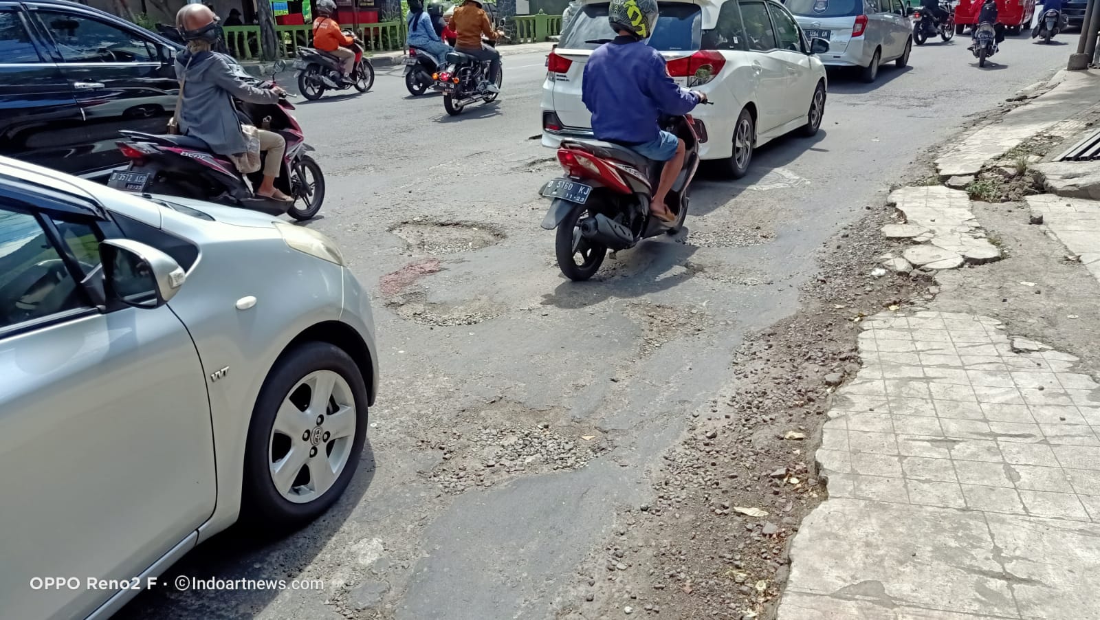 Reno Heran, Dinas Terkait Malah Mentingin ini Ketimbang Benerin Jalan Bergelombang di Kota Bandung