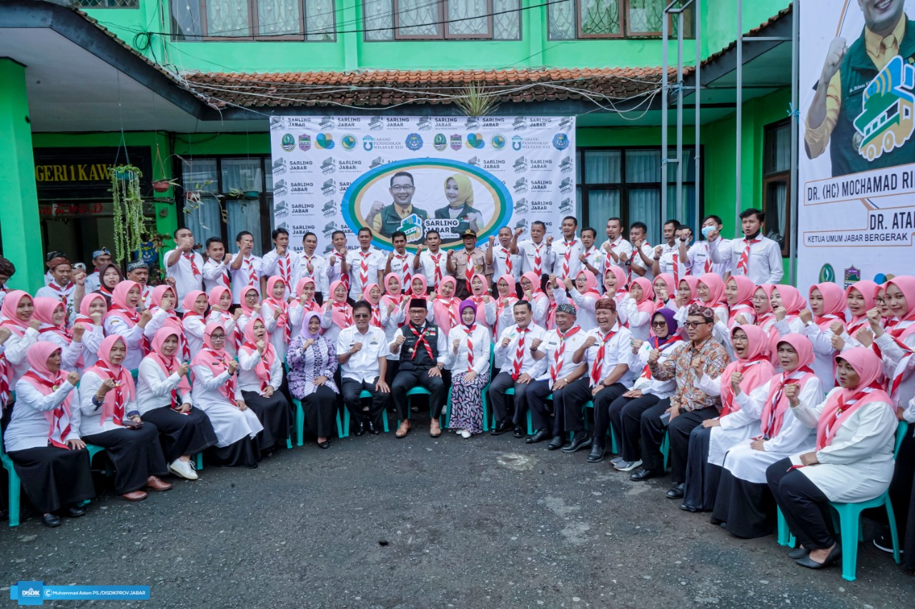 Wow! Sarling Jabar di Kabupaten Ciamis, Raih Rekor MURI Festival Egrang