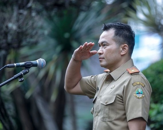 Kadisdik Jabar Wahyu Mijaya Pimpin Apel Perdana di Lingkungan Disdik Jabar