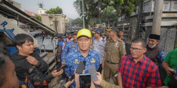 Hardiknas, Plh Wali Kota Bandung: Pendidikan Pilar Utama, Tanpanya Dunia Akan ‘Gelap’