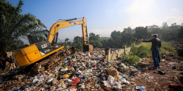 Pemkot Bandung Pastikan Operasional TPA Cicabe Hanya Diberlakukan Sementara