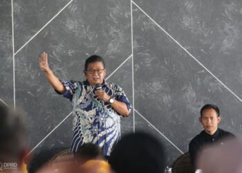 Sadar Muslihat Sampaikan Tugas dan Fungsi DPRD Kepada Mahasiswa Unsur Cianjur