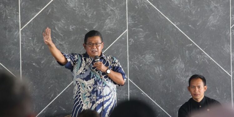 Sadar Muslihat Sampaikan Tugas dan Fungsi DPRD Kepada Mahasiswa Unsur Cianjur