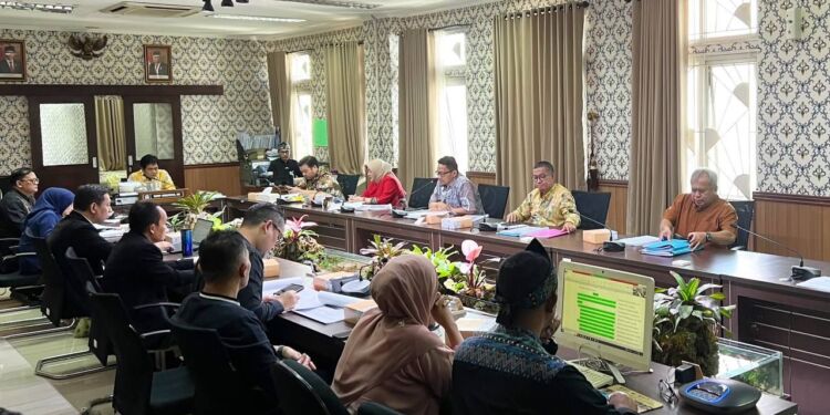 Dewan Minta Raperda Penataan Toko Swalayan Ikut Majukan Niaga Tradisional