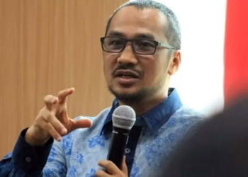 Abraham Samad: Pimpinan KPK Dungu dan Memalukan