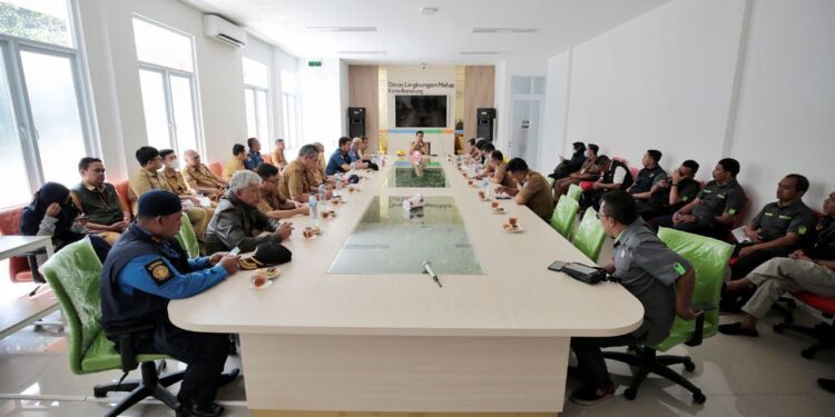 Ingin Segera Berdagang, Pedagang Pasar Sadang Serang Siap Berkolaborasi dengan PD Pasar