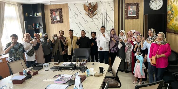 Komisi D Terima Laporan Pungutan Bagi Siswa Rawan Melanjutkan Pendidikan