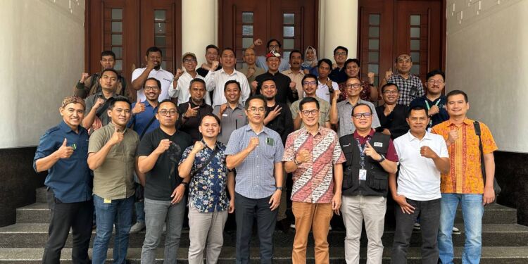 Minimalisir Risiko, Apjatel Dukung Ducting Kabel Udara Pemkot Bandung