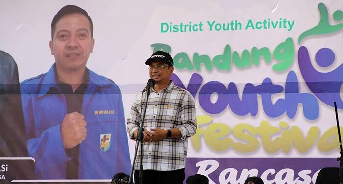 Tedy Rusmawan Hadiri Bandung Youth Festival KNPI Kecamatan Rancasari