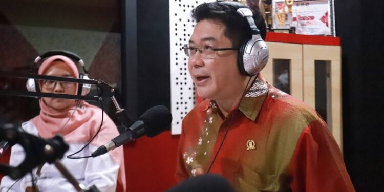 Uung Tanuwidjaja: Perlu Terobosan Penanganan Masalah Banjir dan Sampah