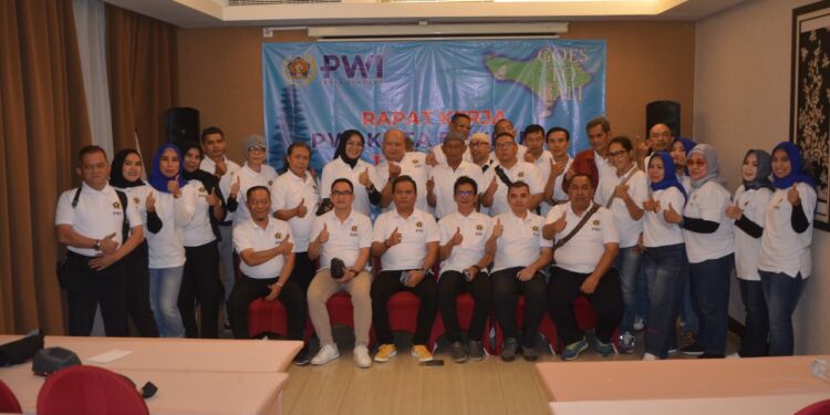 PWI Kota Bandung Gelar Raker di Kuta Bali