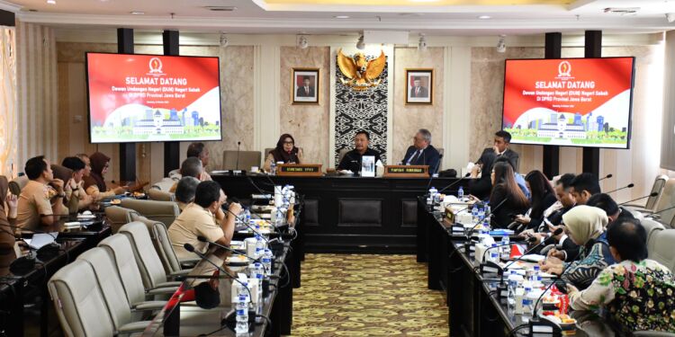 Sekretariat DPRD Jawa Barat Terima Kunjungan Kerja Dewan Undangan Negeri Sabah Malaysia