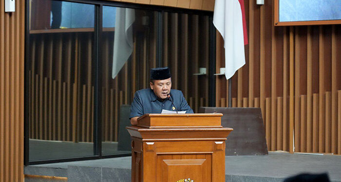 Pemandangan Umum Fraksi Partai Golkar Atas Usulan 5 Raperda Baru Kota Bandung