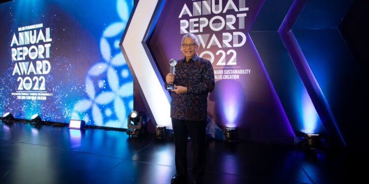 Terapkan GCG & Prinsip Bisnis Keberlanjutan di Sektor Perusahaan Go Publik Keuangan, bank bjb Raih ARA 2022