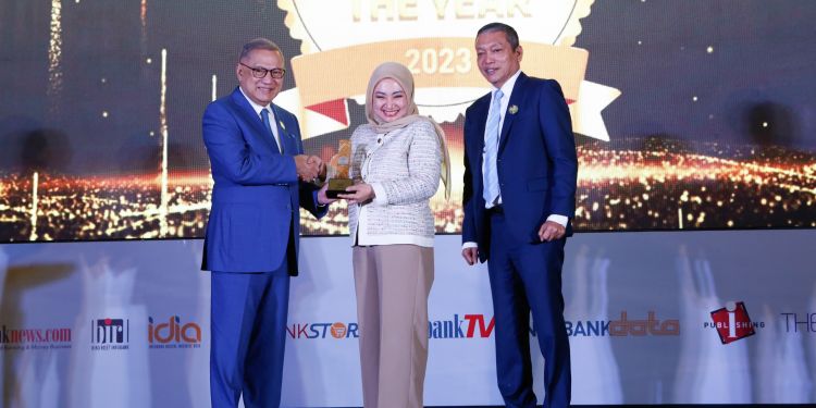 Konsisten Akselerasi Bisnis bank bjb, 3 Direksi bank bjb Raih Penghargaan