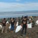 Forkopimcam Kecamatan Simpenan Bersihkan Sampah di Sekitaran Pantai Talanca Pesisir Loji