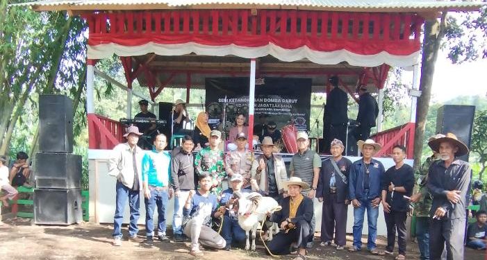 Pamidangan Jagat Laksana Kp. Babakan Desa Sukakarya Dalam Gelaran Adu Seni Ketangkasan Domba Garut Resmi Dibuka