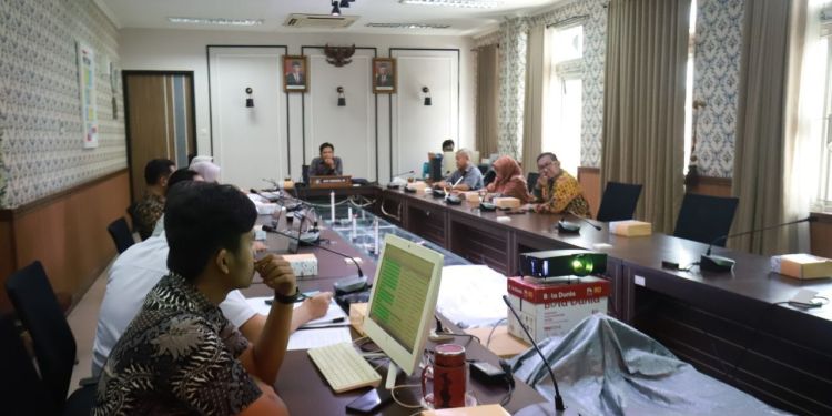 Pansus 5 DPRD Kota Bandung Selesaikan Pembahasan Raperda Toko Modern