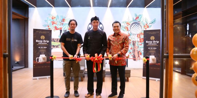 JCO Reserve Gelar Event Kompetisi Manual Brew Menggunakan Drip Bag Pertama di Indonesia