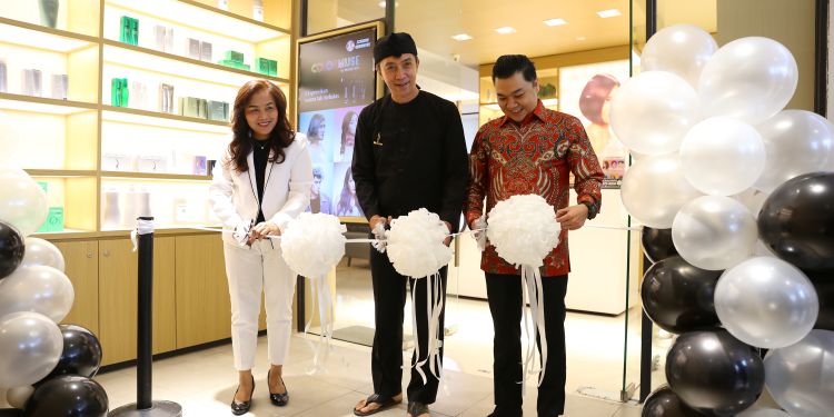 Grand Opening Johnny Andrean Salon