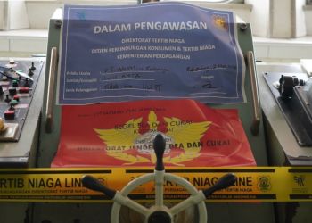 Bea Cukai Dampingi Mendag Ekspos Temuan Kapal Tanker Tanpa Izin Impor