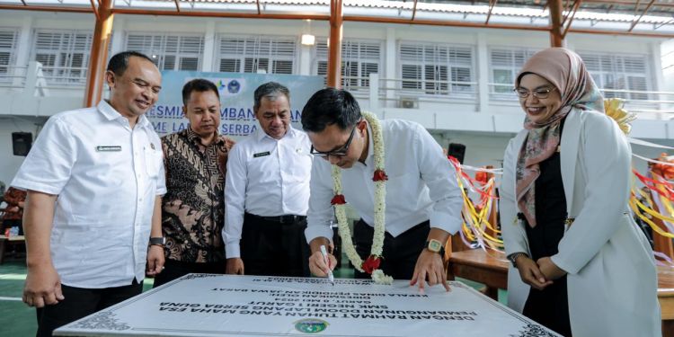 Kadisdik Jabar Resmikan Dome Lapangan Serbaguna SMKN 1 Garut
