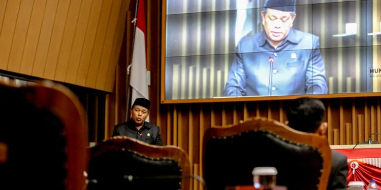 DPRD Serahkan Sejumlah Rekomendasi Hasil LKPJ Wali Kota Bandung Tahun 2023