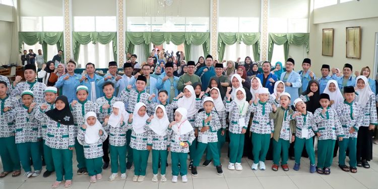 Bupati Bandung Lepas 120 Kafilah Festival Anak Sholeh Tingkat Jabar