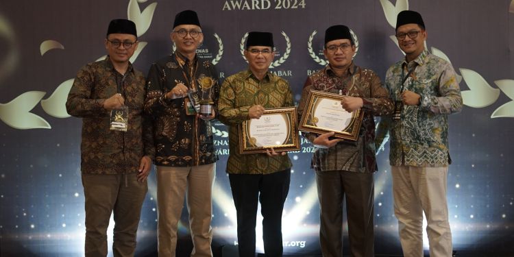 Bupati Bandung Kang DS Raih BAZNAS Jabar Award, Berikut Daftar Juara Selengkapnya