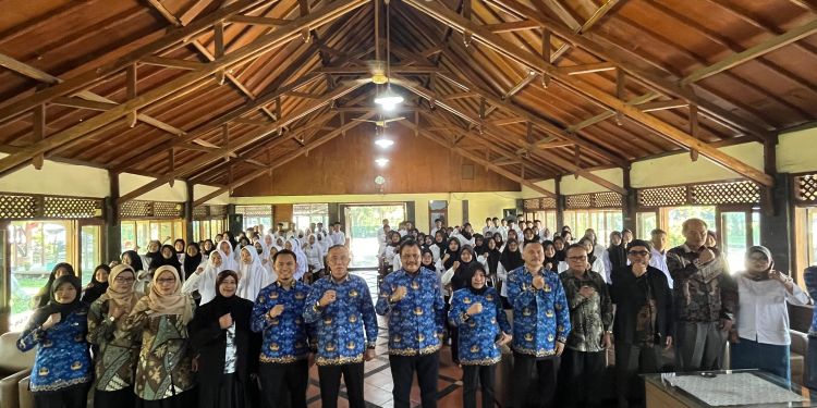 Tekan Angka Pengangguran, Pemkab Bandung Gelar Pendidikan dan Pelatihan Bidang Kejuruan Garmen