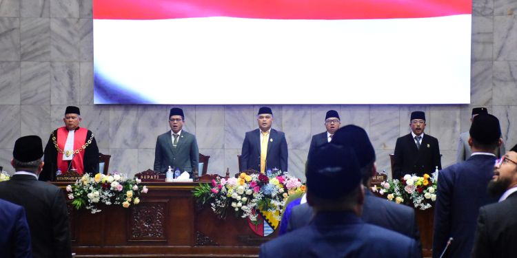 Hadiri Pelantikan Anggota DPRD Kab. Bandung, Kang DS: Dinamika Hubungan Eksekutif dan Legislatif dalam Memajukan Kabupaten Bandung