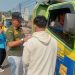 Bentuk Cinta Tanah Air, Forkopimcam Simpenan Bagikan Bendera Secara Gratis Dijalanan
