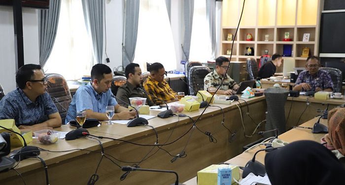 Komisi C DPRD Kota Bandung Tinjau Rumah Deret Taman Sari, Mencari Solusi untuk Infrastruktur yang Bermasalah