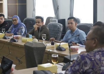 Komisi C DPRD Kota Bandung Undang Peneliti Pusat Studi Komunikasi Lingkungan, Bahas Strategi Pengelolaan Sampah