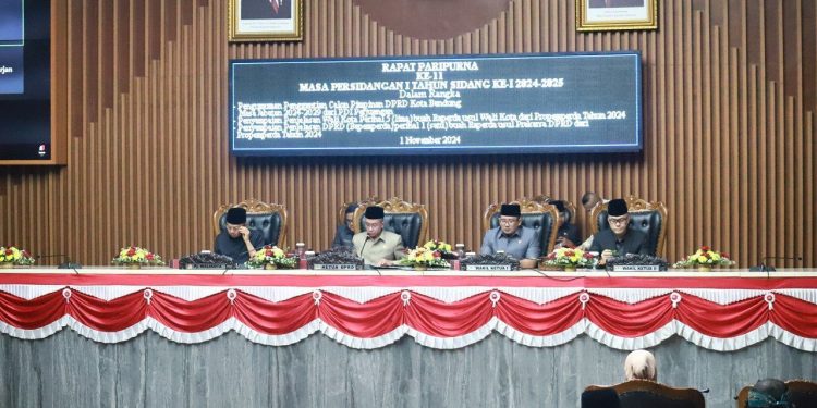 Rapat Paripurna Umumkan Calon Pimpinan DPRD dari PDI Perjuangan dan 6 Usulan Raperda Terbaru