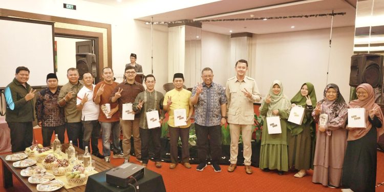 Silaturahmi-dengan-PD-Persis-dan-Persistri-Kota-Bandung-Paslon-HD-Siap-Wujudkan-Cita-cita-Bersama