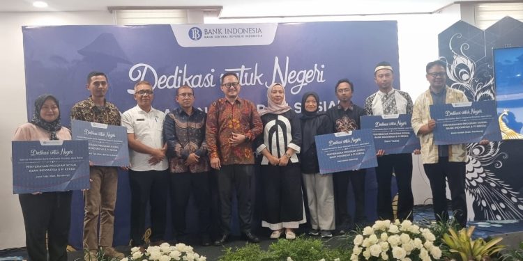 Bank Indonesia Jawa Barat Salurkan Bantuan ke Pemkab Bandung untuk Pengembangan Komoditas dan Pariwisata