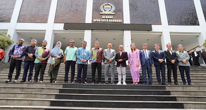 Terima Kunjungan Public Accounts Committee Malaysia, DPRD Sambut Kerja Sama Berkelanjutan