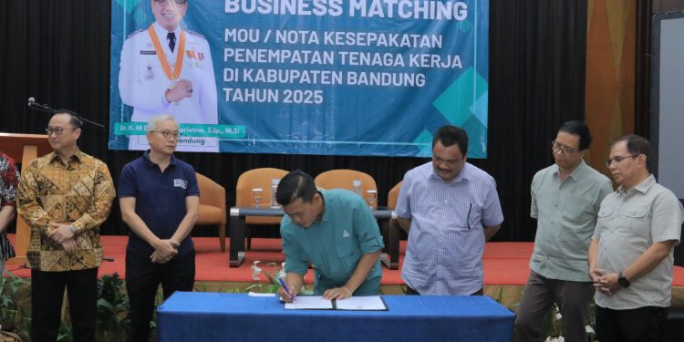 100 Hari Kerja Pertama, Bupati Bandung Siap Realisasikan Janji Politik 10 Ribu Tenaga Kerja dan Wirausaha