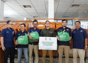 BAZNAS Jabar Salurkan Paket Munggahan untuk Kurir Pos, PT Pos Ajak Karyawan Berinfak