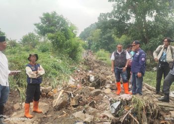 BPBD Kabupaten Bandung Tangani Tanggul Sungai Cikapundung Kolot yang Jebol Genangi Ribuan Rumah Warga